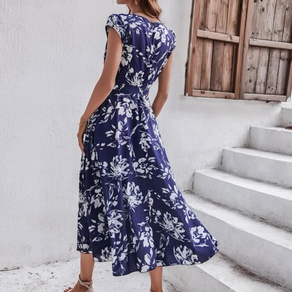 Boho green  floral print wrap dress - Picture 8 of 12